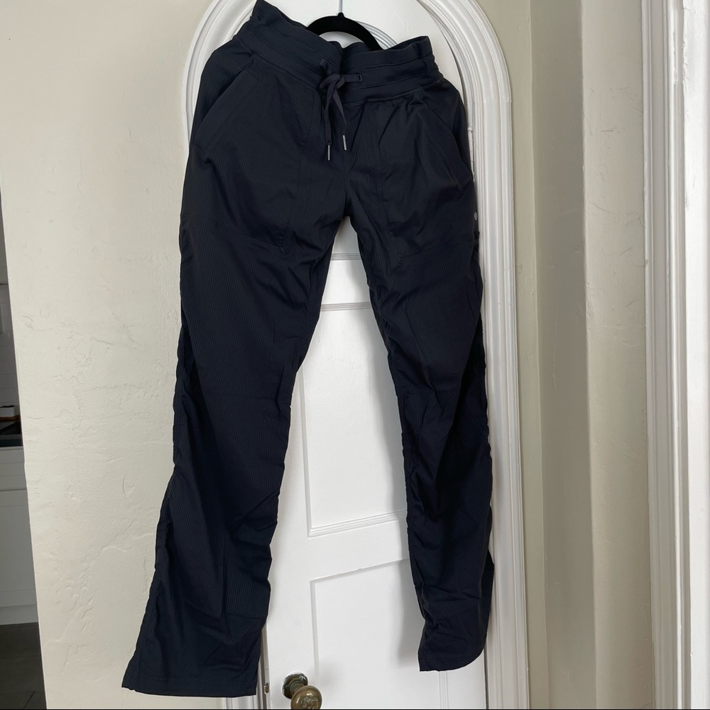 Lululemon dance studio mid-rise pant graphite gray size 4